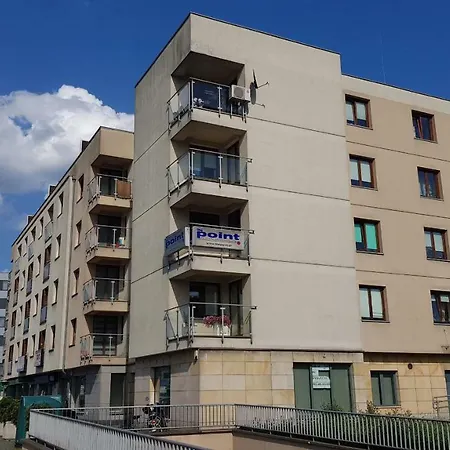 Apartment Awesome Near The Royal Castle & Ice